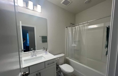 East Raleigh Apartamento | Studio Apartment