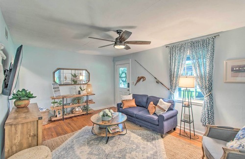 Saint Simons Heights Cabaña | St Simons Cottage w/ Grill ~ 2 Mi to Beach!