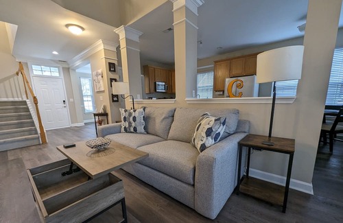 Concord Casa | Cedar's Corner in Concord