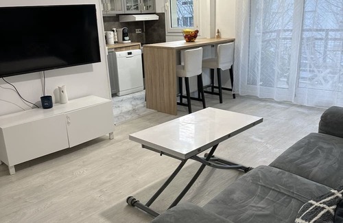 Plaisir Apartamento | Appartement Accès Gare Plaisir Grignon