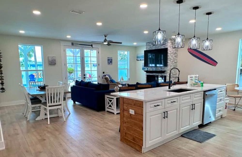 Laguna Beach Estates Casa | NEW! Sun, Surf, and Sand - Pet Friendly/Pool