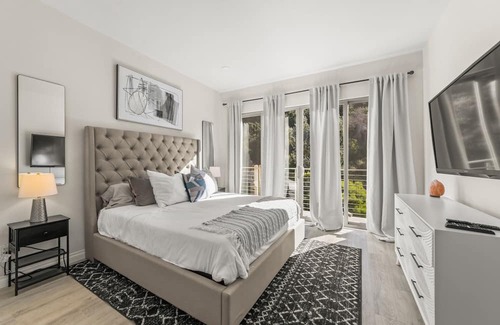Mission Valley East Condominio | Ciao Stays