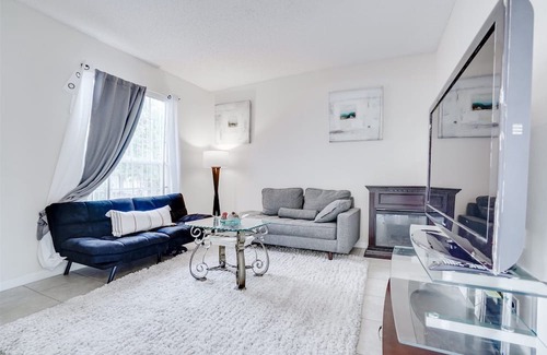 Sunset Ridge Apartamento | 5 Bedroom 737521 by Houzlet