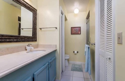 Crown Pointe Apartamento | 2 Bedroom 737198 by Houzlet