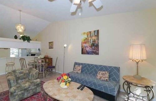 Park East Apartamento | 2 Bedroom 737260 by Houzlet