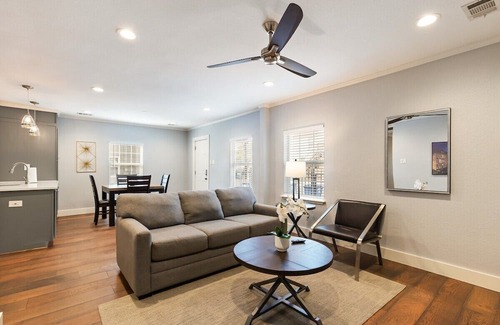 Cityplace Casa | Spacious & Stylish - Dallas Uptown Area!