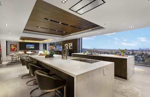 Hollywood Heights Casa | Los Tilos