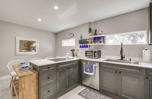Edgewood Cabaña | Family-Friendly Fort Lauderdale Home Near Beaches!