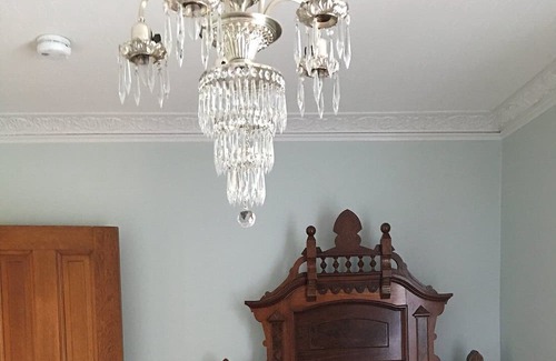 Manistee Cama Y Desayuno | The Chandelier Bed & Breakfast