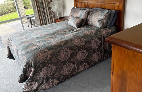 Whakatiwai Casa | SLICE OF HEAVEN