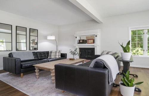 Dixon Casa | Urban Escape: 20-Acre Modern Farmhouse with Pool, Ponds & Nature Trail