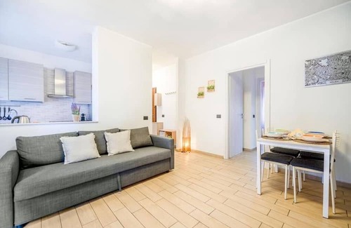 Isola del Bosco - Delle Corti Apartamento | [20min. Duomo] Design, Wi-fi