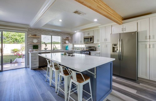 El Capitan Ranch Casa | Spacious Las Vegas Vacation Rental w/ Private Pool