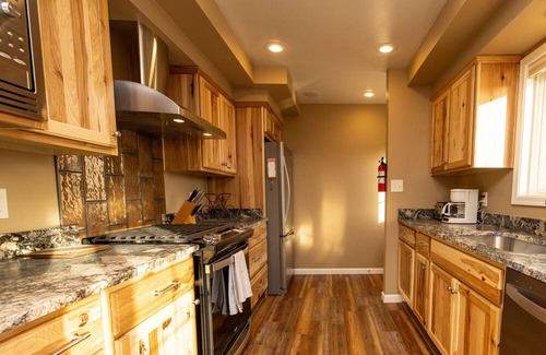 Prescott Casa | *Newly Listed *Walk to Watson Lake *Firepit *BBQ Grill