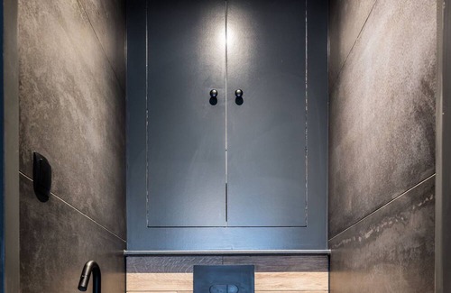 Zuidwal Apartamento | Haya Historic - 'pinot Noir'