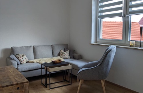 Bechhofen Apartamento | Holiday Apartment "Seenlandliebe - Sonnenschein" with Balcony & Shared Garden