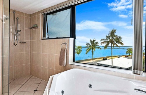 Urangan Apartamento | Welcome to 'Ospreys at the Pier