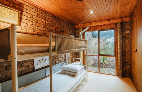 Howqua Casa | Jade Hill - Howqua - Sleeps 10