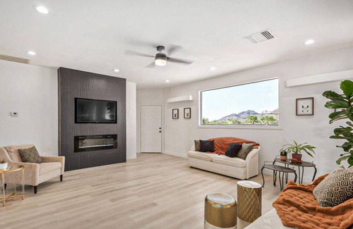 Maricopa Casa | Spacious desert charmer with a pool, covered patio, office, games, AC, and Wifi