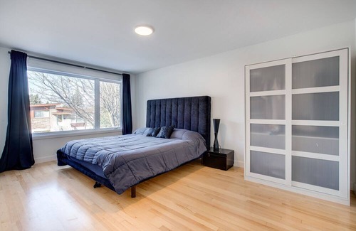 Longueuil Casa | Modern house 20 minutes from downtown