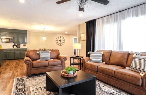 Bowie Casa | Modern Rustic 5 Bedroom