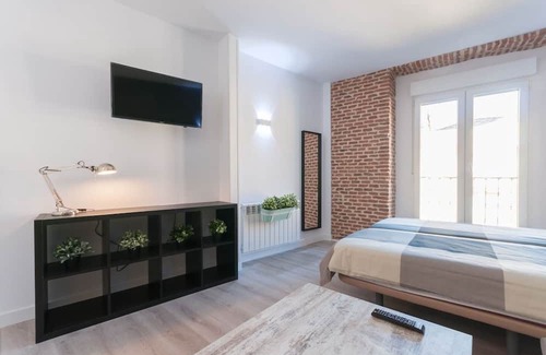 Barrio de La Latina Apartamento | **Studio Centre-La Latina-Sol-WiFi, A/C**