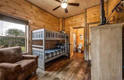 Sevierville Cabina | New cabin/Indoor pool/Hot tub