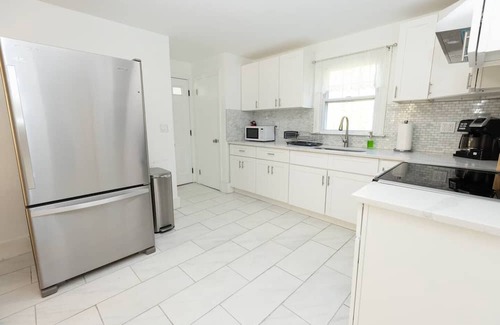 New Haven Casa | Shared Rooms Near Yale Gaming Room
