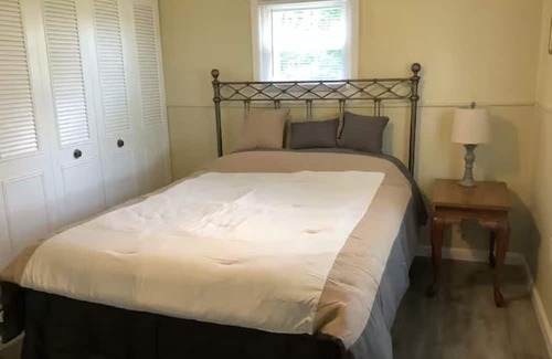 Gettysburg Casa | Beautiful Private Home on 2 Acres in Gettysburg - Pet Friendly!