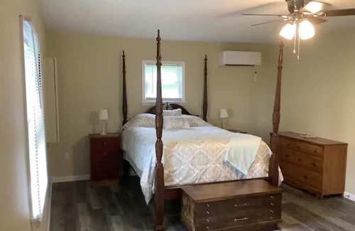 Gettysburg Casa | Beautiful Private Home on 2 Acres in Gettysburg - Pet Friendly!
