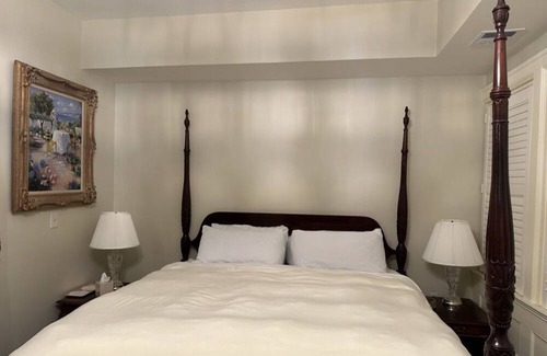 Detroit Cama Y Desayuno | Frederick Stearns House in Detroit is a perfect venue for any private events.