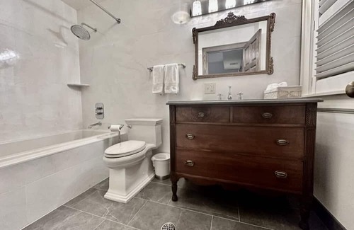 Detroit Cama Y Desayuno | Frederick Stearns House in Detroit is a perfect venue for any private events.