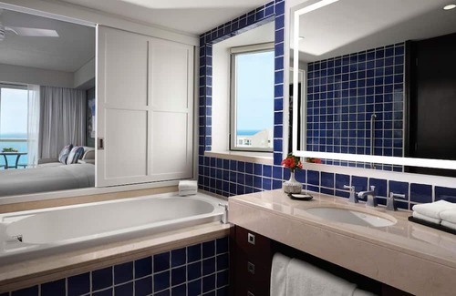 La Isla Complejo | Studio Westin Lagunamar Cancun 12/24 to 12/30