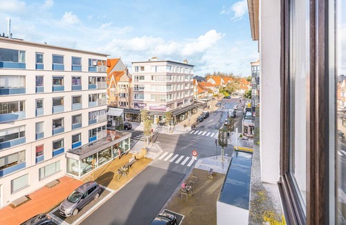 Koksijde-Bad Apartamento | Les 4 Mouettes 402 located in the center
