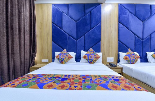 Vastrapur Hotel | Fabhotel Sury Villa