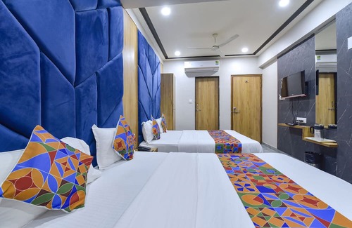 Vastrapur Hotel | Fabhotel Sury Villa