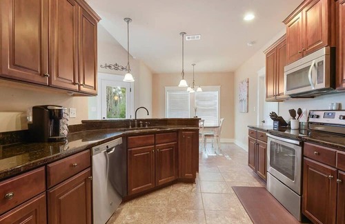 Biloxi Casa | Spacious 3brm, Sleeps 6, 15min- Beaches & AF Base
