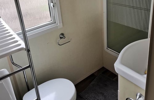 Uruti Cabaña | Idillic country cottage tiny home in Uruti - pets negotiable