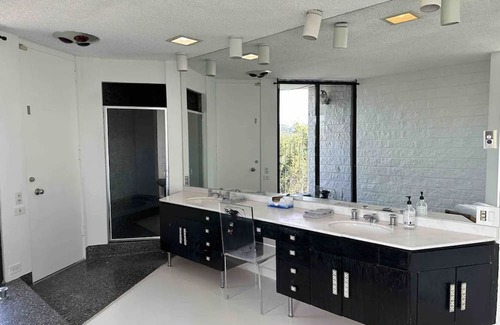 Bel Air Casa | Explosive City Views at Villa Fontante