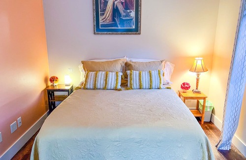Hurricane Apartamento | AAA Suite: Luxe Studio Casita with pool, Hot Tub & BBQ in the gateway to Zion.