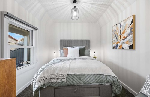 Ballarat East Cabaña | Meet Maggie May, the cutest renovated 1850s miners cottage, close to attractions