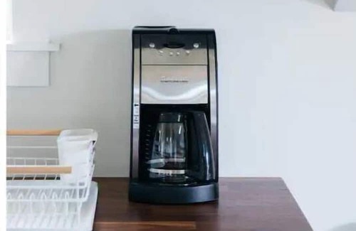 Vernon Casa | Lovely NE bright hideaway, walk to food/beer/shops