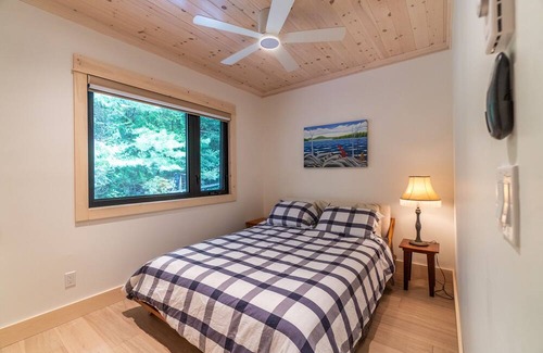 Baysville Cabaña | Muskoka Luxury Beach House Sunset and Big Lake Views