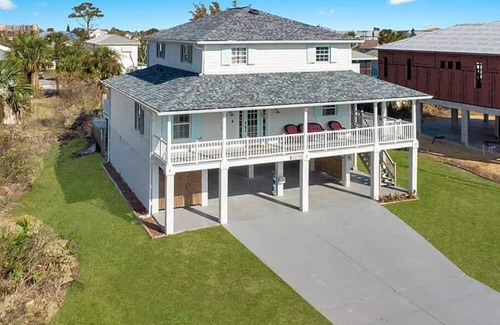 Marineland Acres Casa | Serene Sunrise Retreat 1 Mile to Crescent Beach