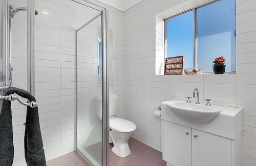 Adelaide Apartamento | Iconic Largs Bay Foreshore Holiday Apartment - Beach Days & Sunsets!