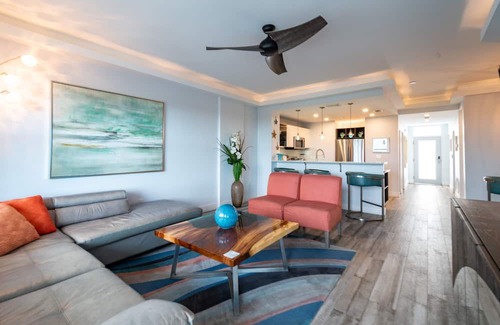 Merritt Island Apartamento | Luxury Condo with Pool and Gym at Cape Crossing