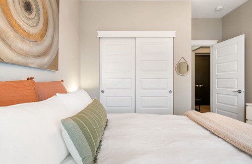 Tri-Cities Casa | Private Guest Suite w/ Private Entrance in Tri-Cities - THE STAY