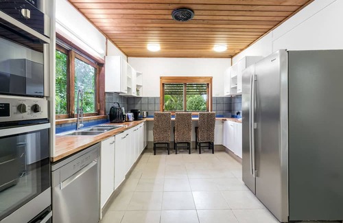 Coolangatta Casa | The Treetop House