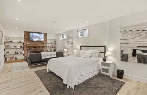 16th Street Heights Apartamento | Cozy and modern Basement Apartment in great Washington, DC neighborhood!