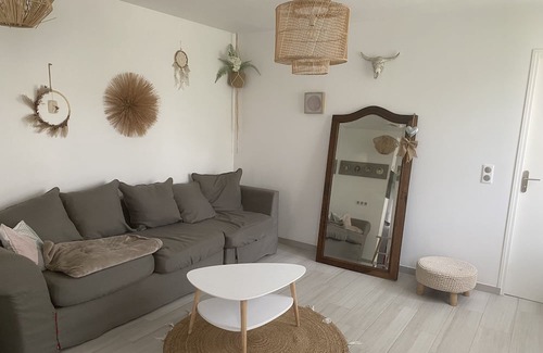 Saint-Lucien Casa | Maisonnette Indépendante à la Campagne